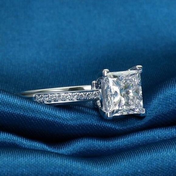 NEW 925 STERLING SILVER PRINCESS CUT RING - Picture 5 of 5